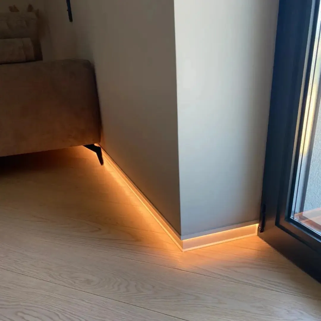 Sıva Altı LED'li Süpürgelik Profili görseli 4